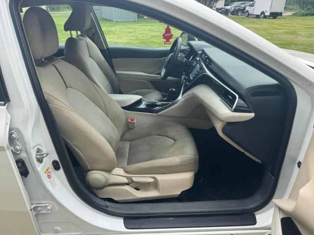  TOYOTA CAMRY 2018 Biały