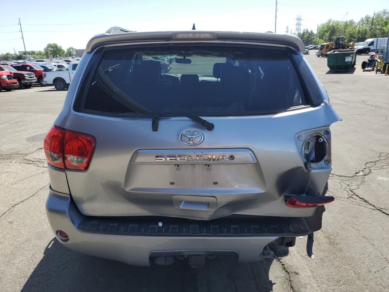 2011 Toyota Sequoia Sr5 VIN: 5TDBY5G14BS051272 Lot: 56782825