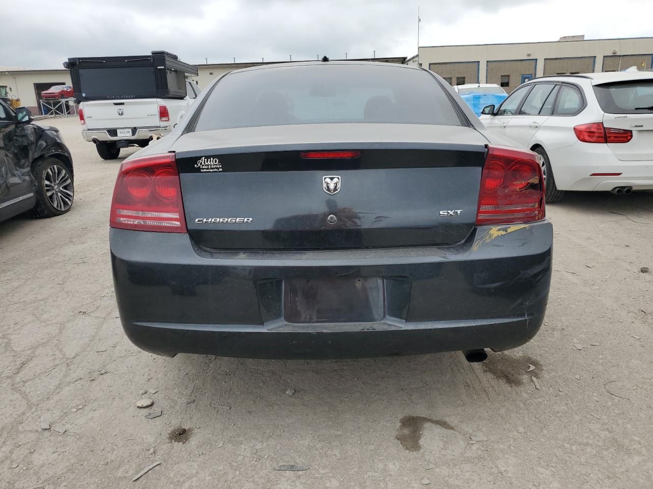 2008 Dodge Charger Sxt VIN: 2B3KA33G68H217870 Lot: 56765145