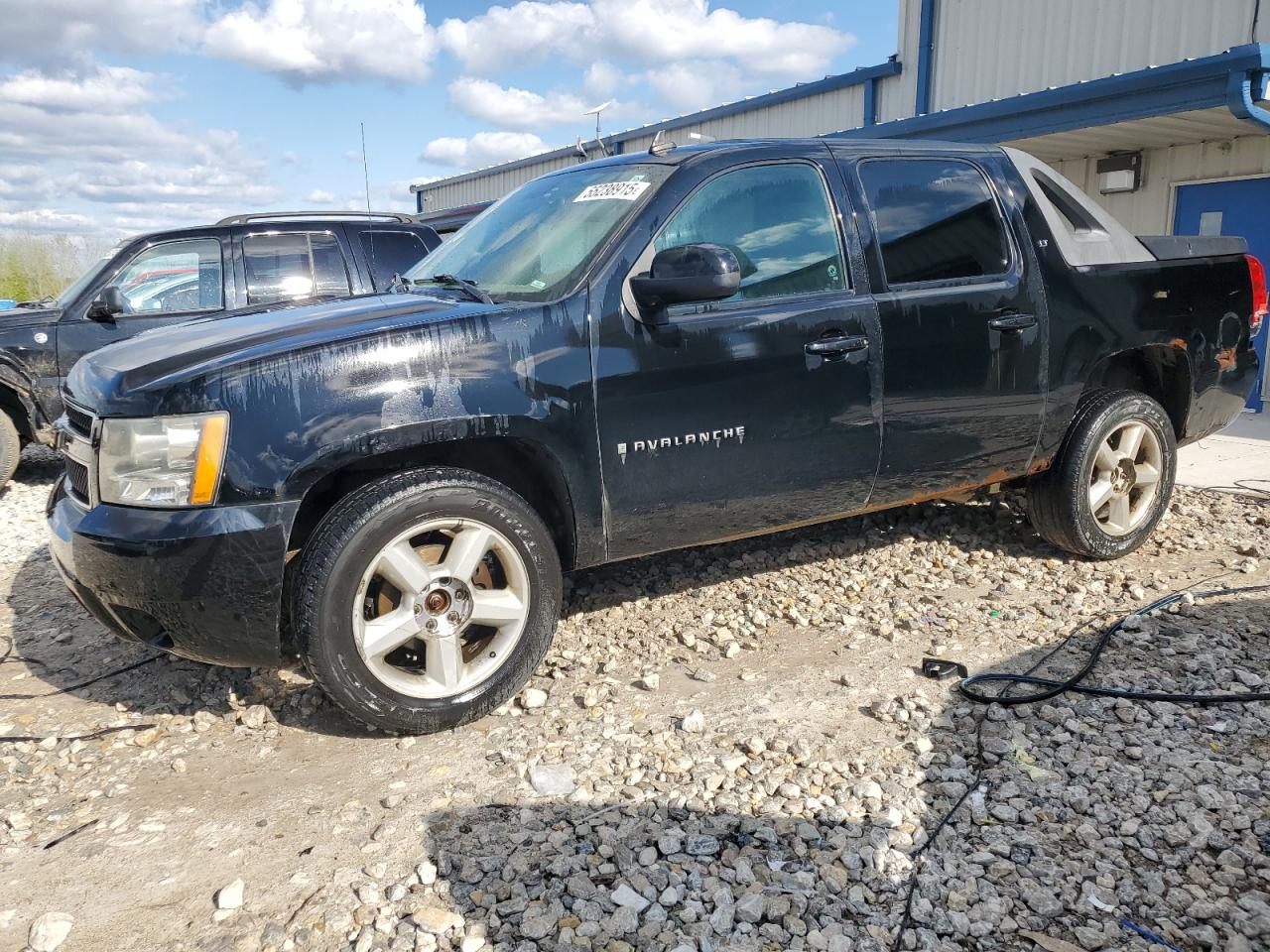 2007 Chevrolet Avalanche K1500 for Sale in Wayland, MI - Side