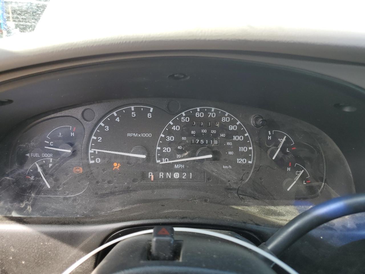 2000 Ford Explorer Xlt VIN: 1FMZU83PXYZA71034 Lot: 55447585