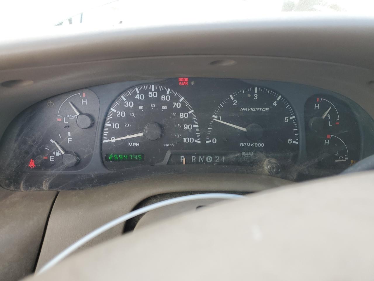 2000 Lincoln Navigator VIN: 5LMFU28A0YLJ26952 Lot: 54756735
