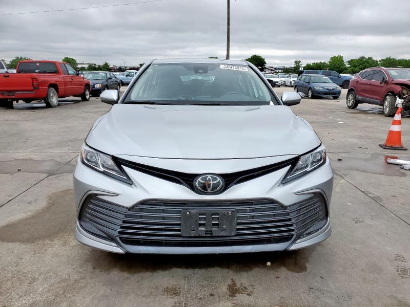 TOYOTA CAMRY 2022 Сріблястий