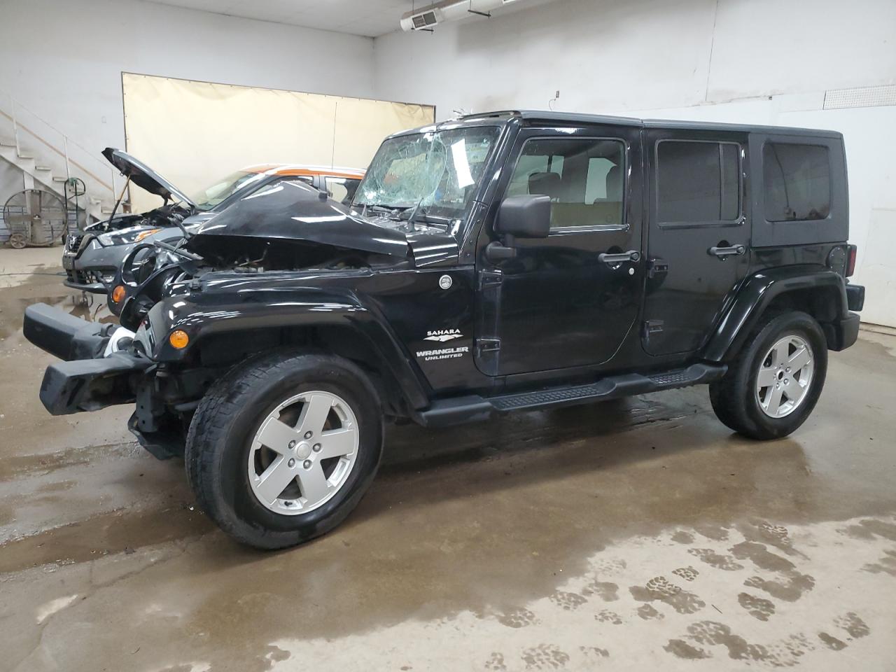 2010 Jeep Wrangler Unlimited Sahara for Sale in Davison, MI - Front End