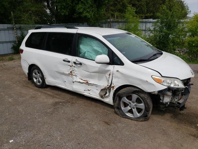 2016 TOYOTA SIENNA   