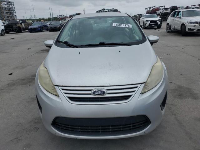Sedans FORD FIESTA 2012 Srebrny