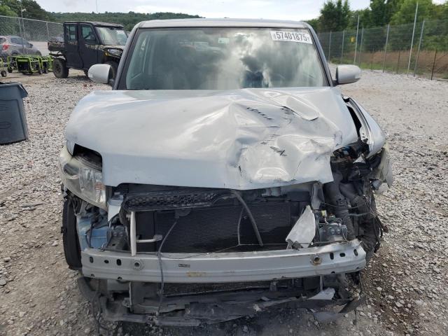 Паркетники TOYOTA SCION 2013 Сріблястий