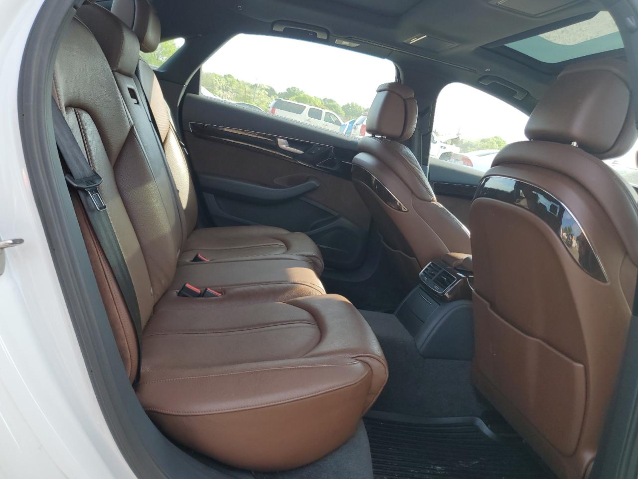 2015 Audi A8 L Quattro VIN: WAU32AFD6FN006093 Lot: 55259555