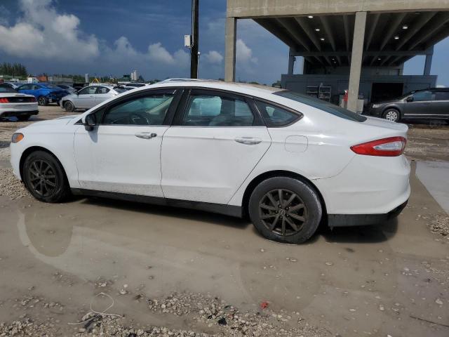 Sedans FORD FUSION 2013 Biały