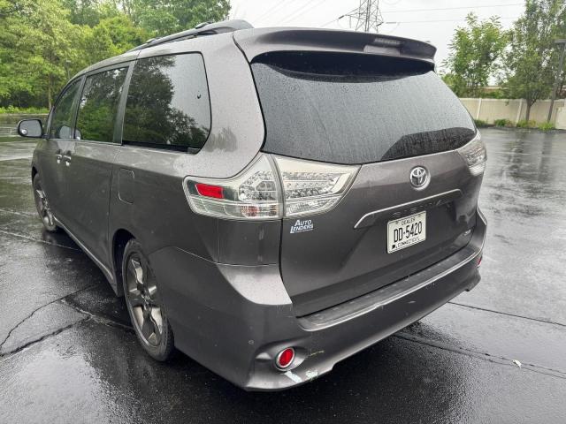 Minivans TOYOTA SIENNA 2012 Gray