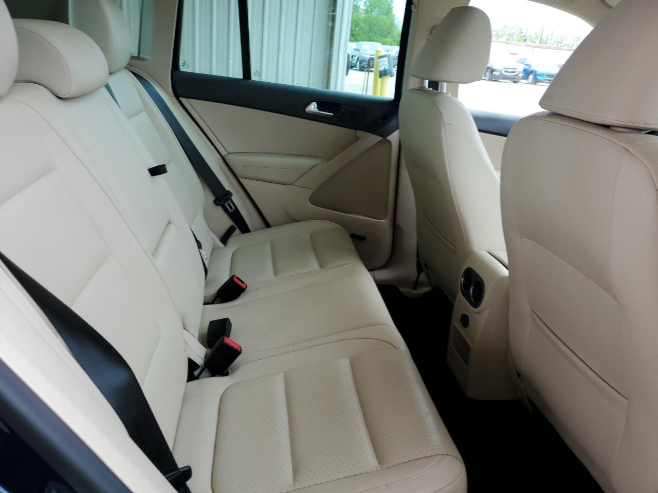 2014 Volkswagen Tiguan S VIN: WVGBV3AX9EW528255 Lot: 56741795