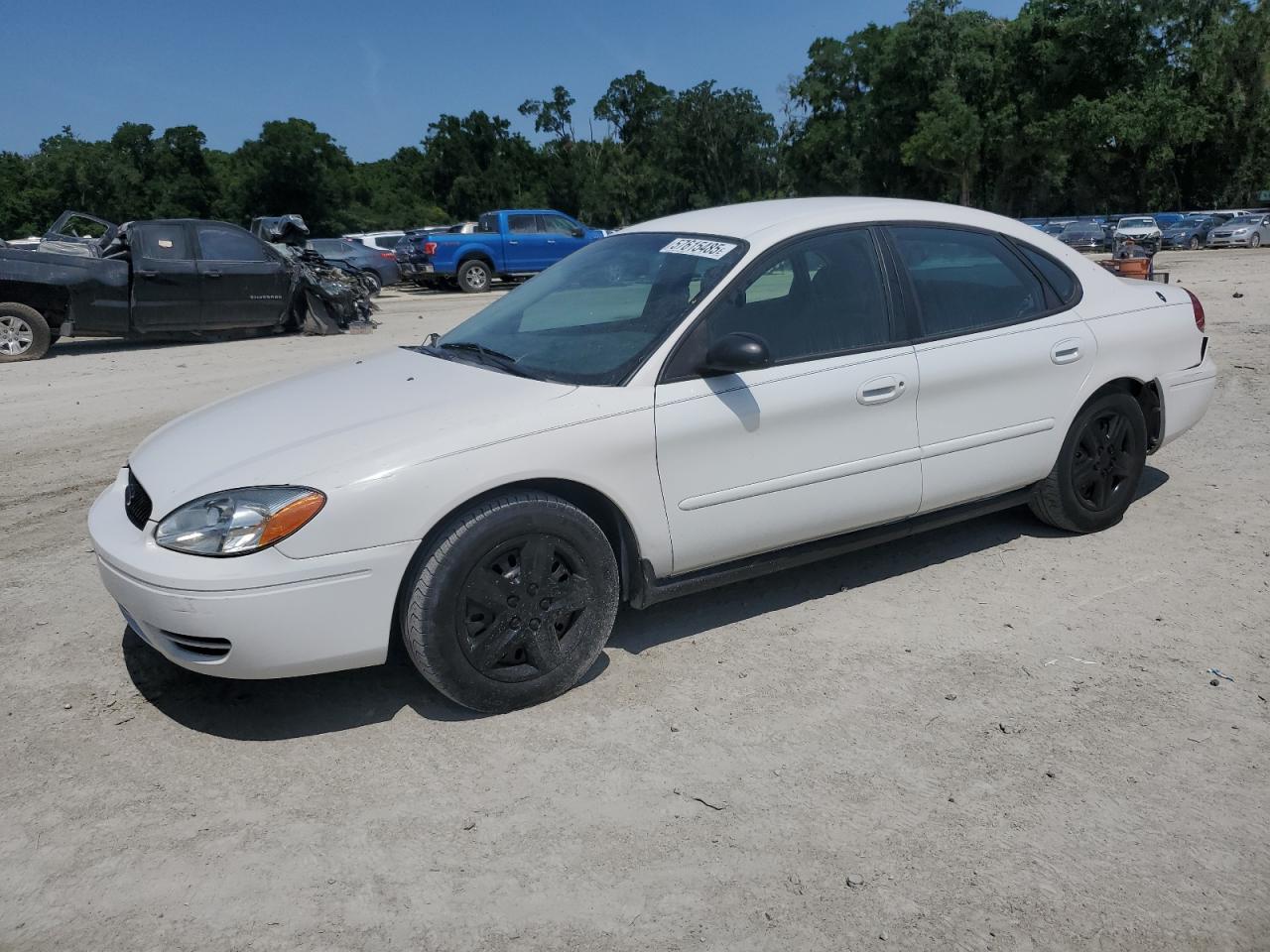 2005 Ford Taurus Se for Sale in Ocala, FL - Rear End