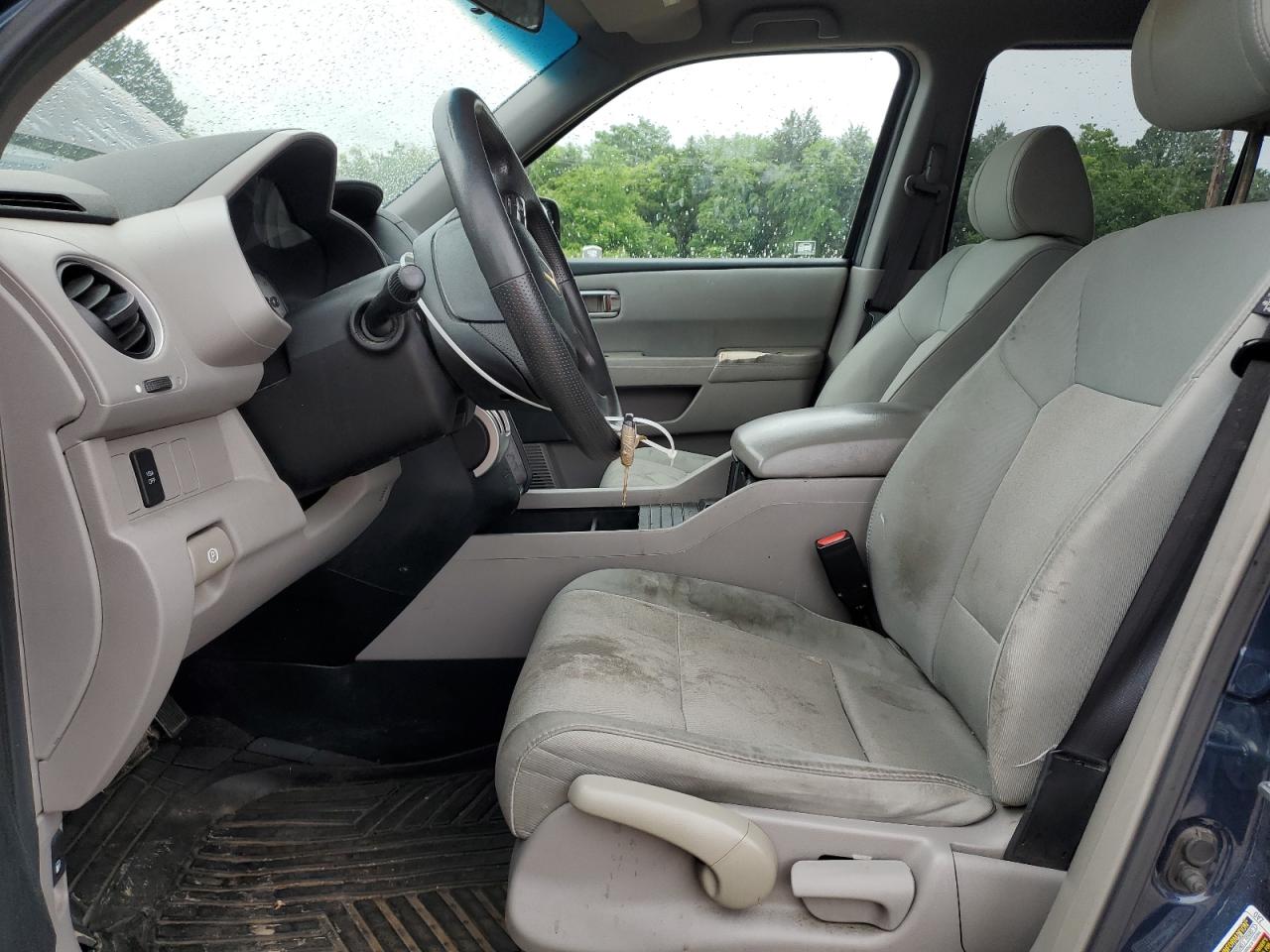 2010 Honda Pilot Lx VIN: 5FNYF3H29AB014670 Lot: 56942375