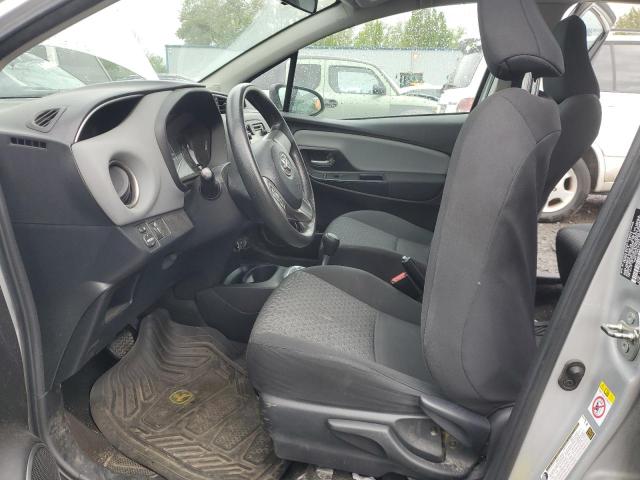  TOYOTA YARIS 2015 Srebrny