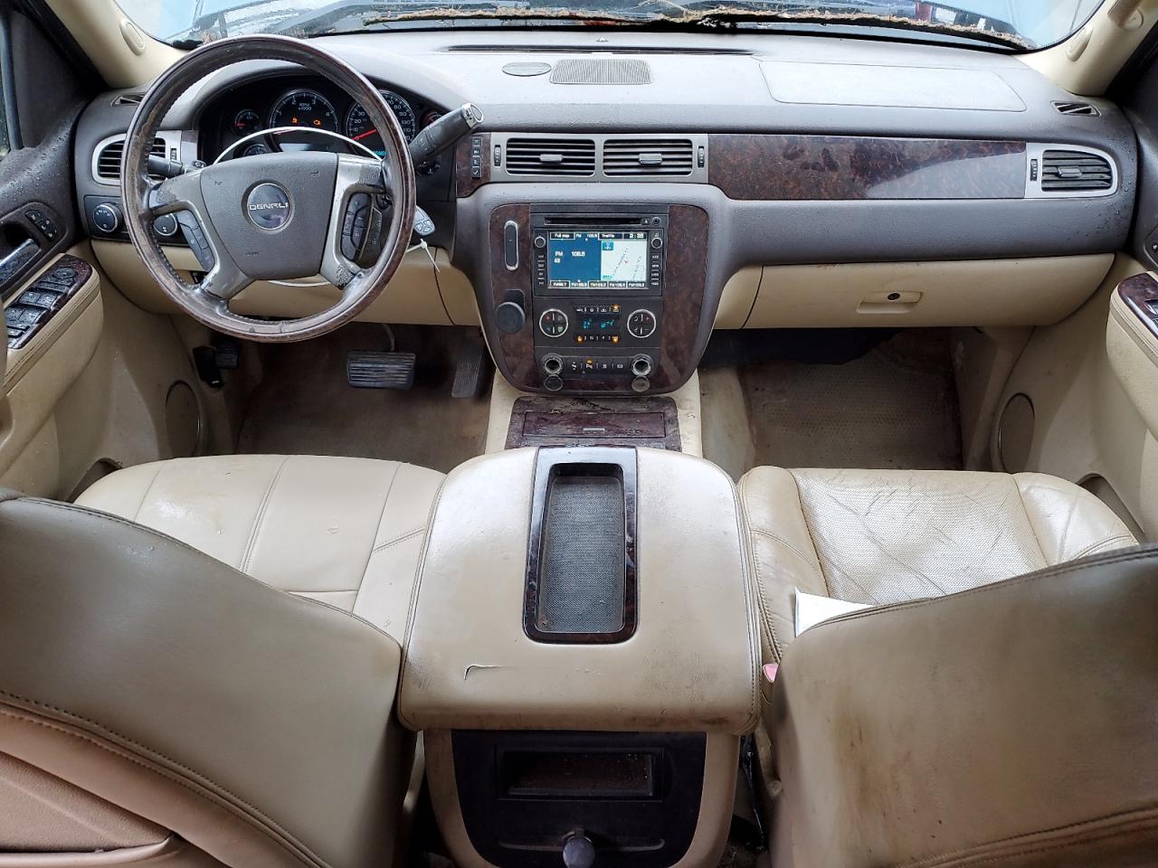 2011 GMC Sierra K2500 Denali VIN: 1GT125C82BF172513 Lot: 54895435