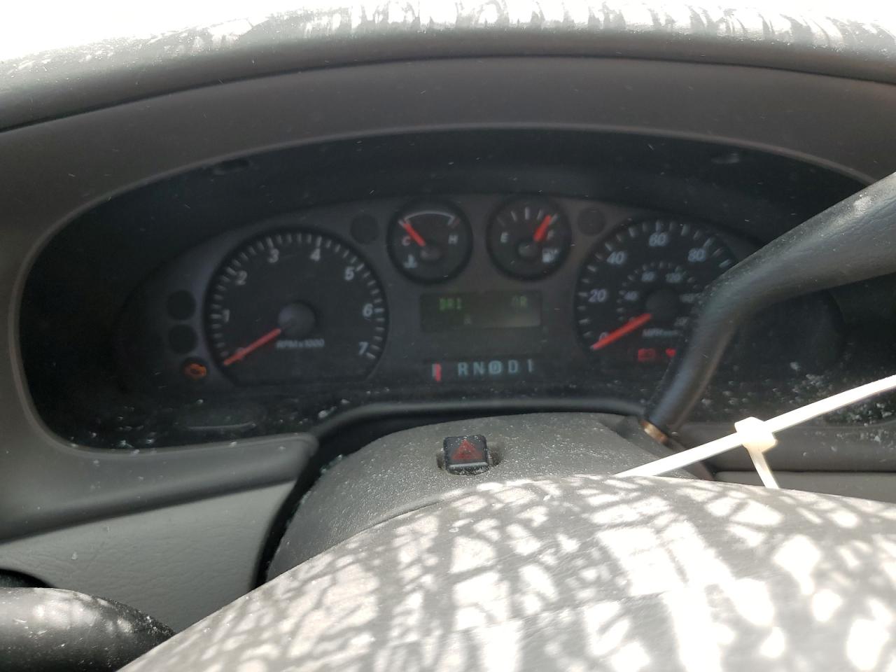 2007 Ford Taurus Se VIN: 1FAFP53U27A215813 Lot: 57086305