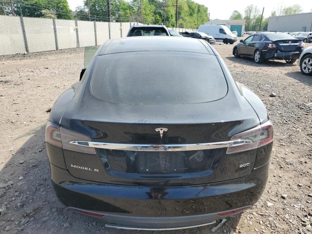 Хэтчбеки TESLA MODEL S 2016 Черный