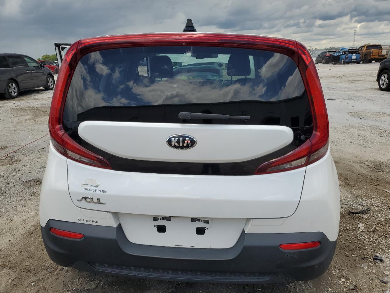 2020 Kia Soul Lx VIN: KNDJ23AU2L7043784 Lot: 56665875