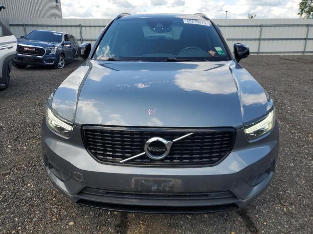  VOLVO XC40 2019 Szary