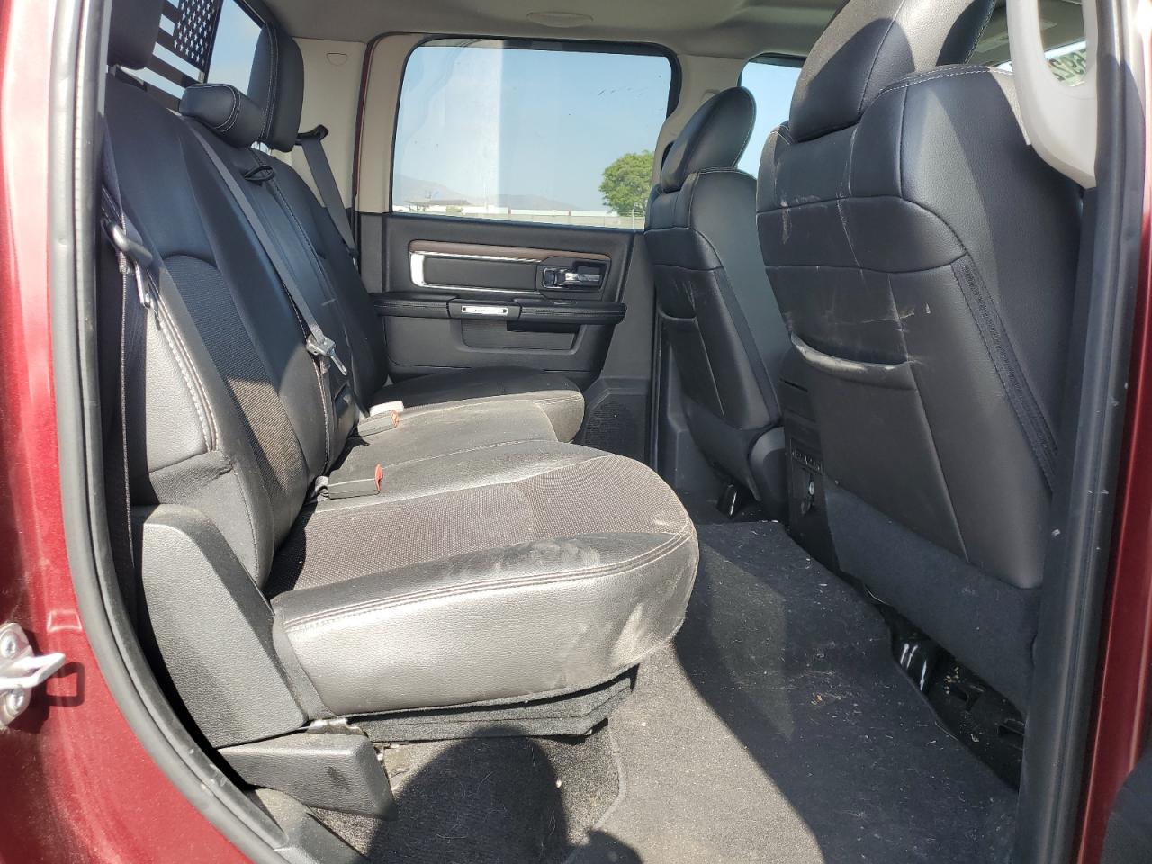 2016 Ram 1500 Laramie VIN: 1C6RR7NM6GS307275 Lot: 56922985