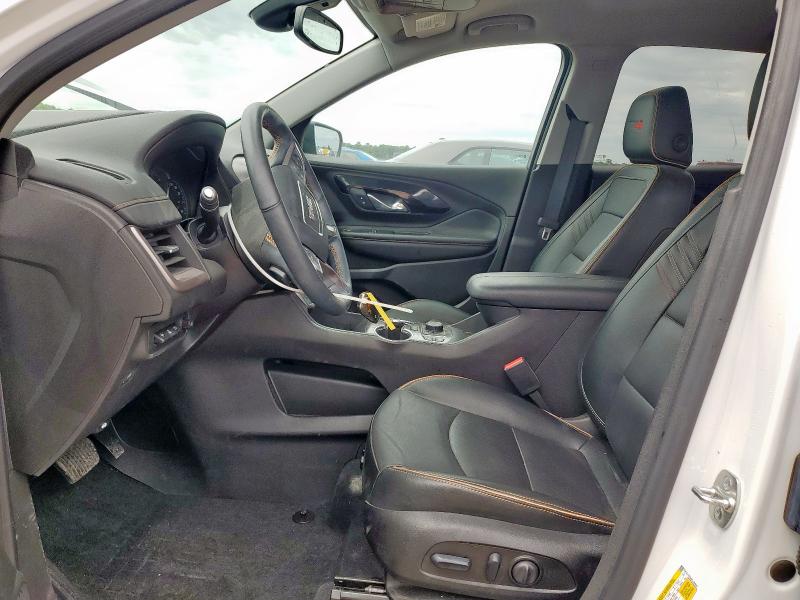  GMC TERRAIN AT 2024 Белы
