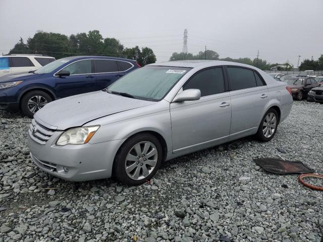 2005 Toyota Avalon Xl