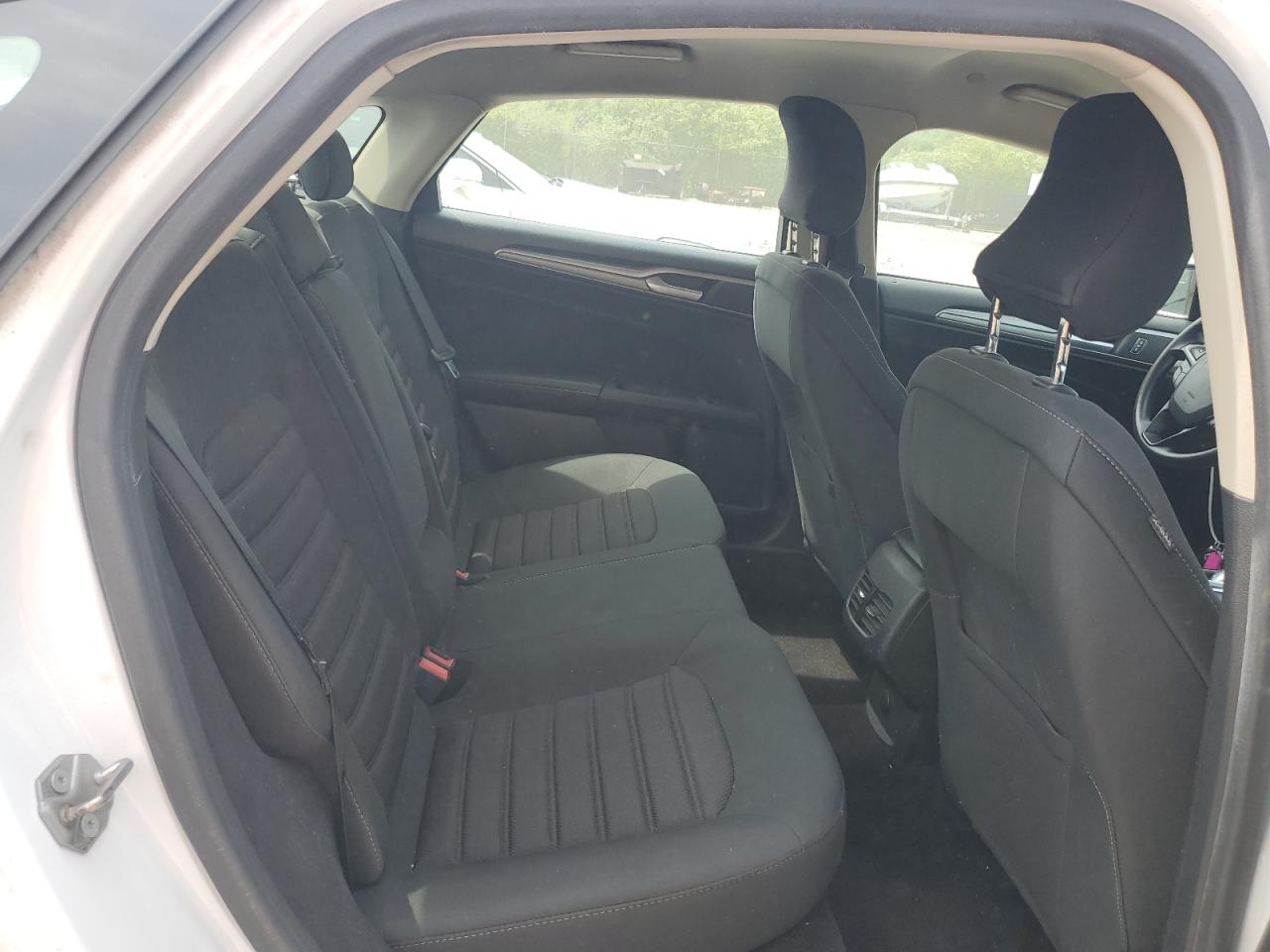 2019 Ford Fusion Se VIN: 3FA6P0LU0KR124797 Lot: 55085165