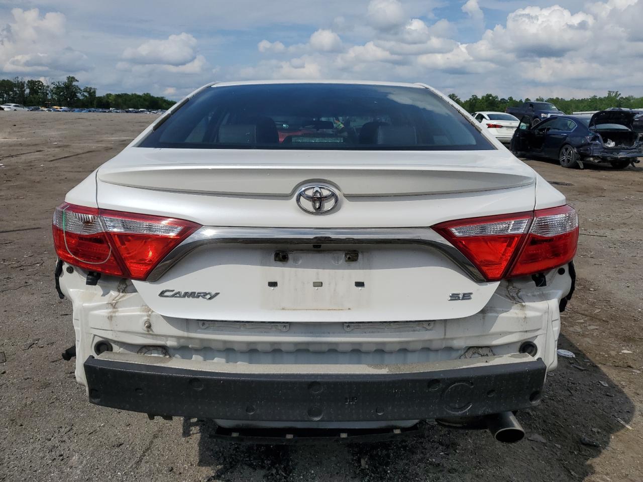 2016 Toyota Camry Le VIN: 4T1BF1FK8GU128412 Lot: 57128115