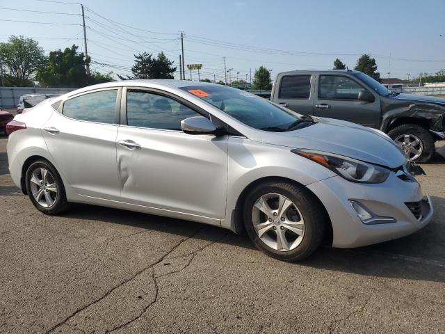  HYUNDAI ELANTRA 2016 Серебристый