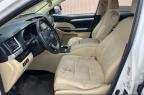 2014 Toyota Highlander Le for Sale in Hayward, CA - Minor Dent/Scratches