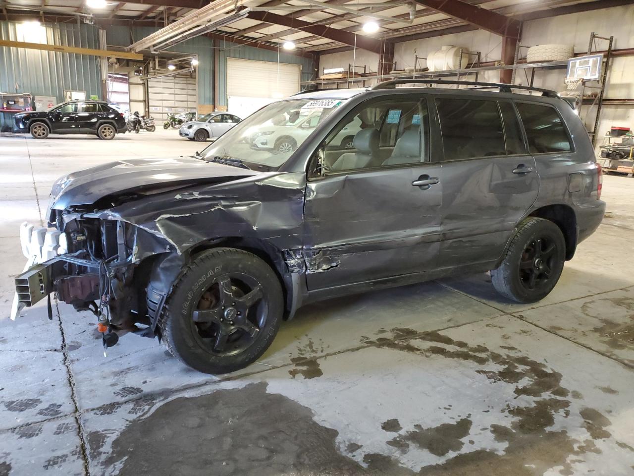 2004 Toyota Highlander للبيع في Eldridge، IA - All Over