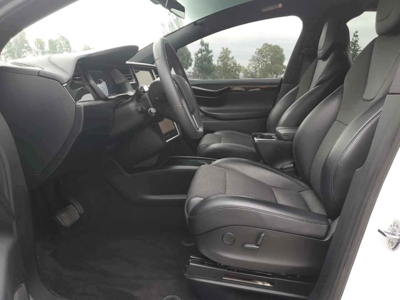 2018 Tesla Model X VIN: 5YJXCAE26JF111662 Lot: 54129765