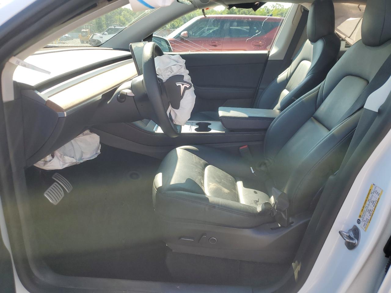 2022 Tesla Model Y VIN: 7SAYGDEF9NF338317 Lot: 56992835