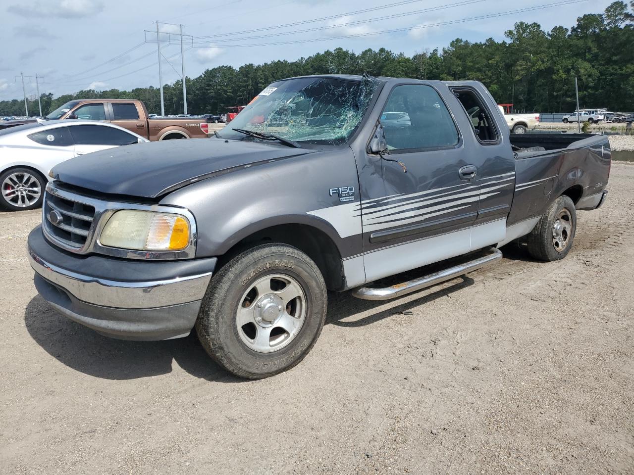 Greenwell Springs, LA에서 판매 중인 2003 Ford F150 - Rollover