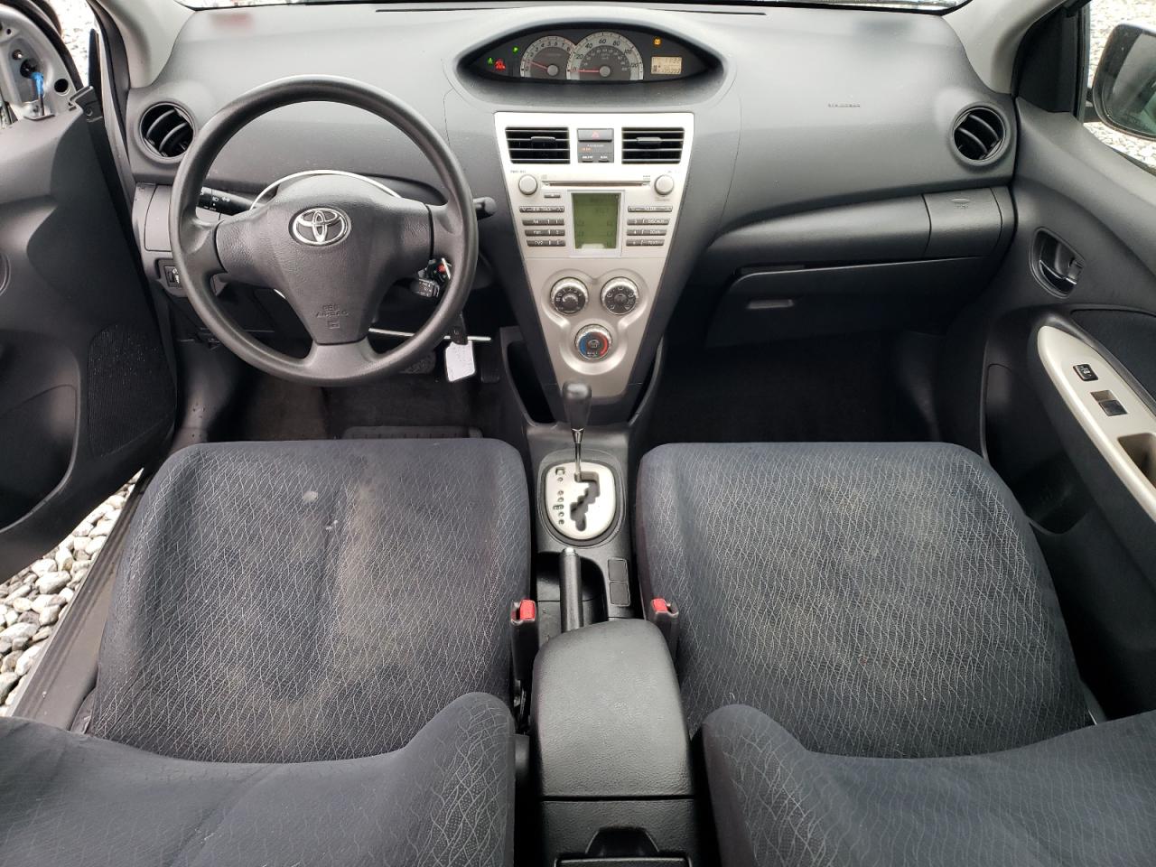 2008 Toyota Yaris VIN: JTDBT923584015786 Lot: 56561475