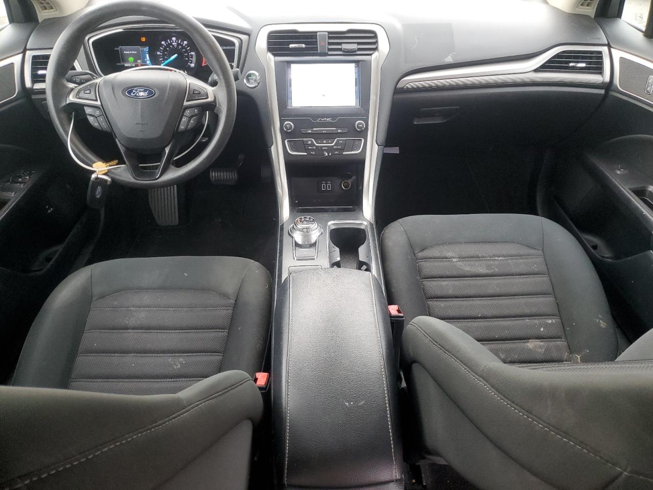 2019 Ford Fusion Se VIN: 3FA6P0LU0KR124881 Lot: 54042625