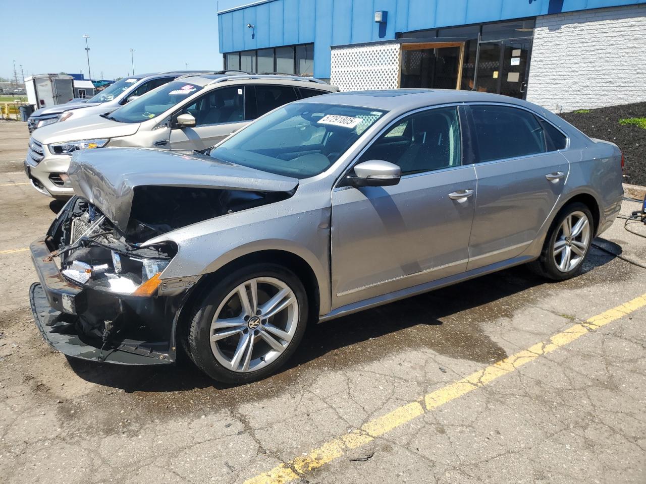 2013 Volkswagen Passat Se for Sale in Woodhaven, MI - Front End