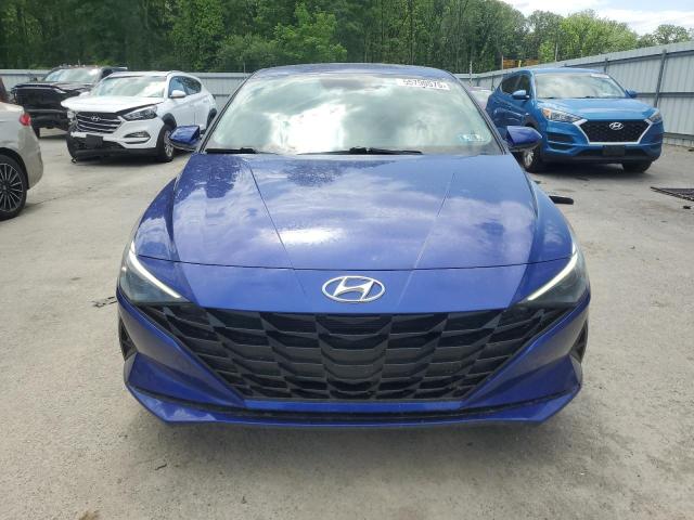  HYUNDAI ELANTRA 2022 Синий