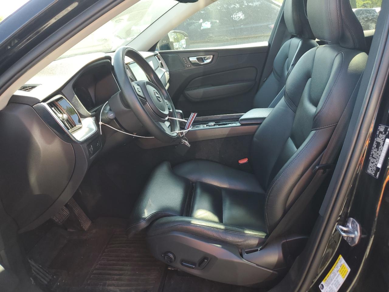 2019 Volvo Xc60 T5 VIN: LYV102RK4KB319475 Lot: 56899395