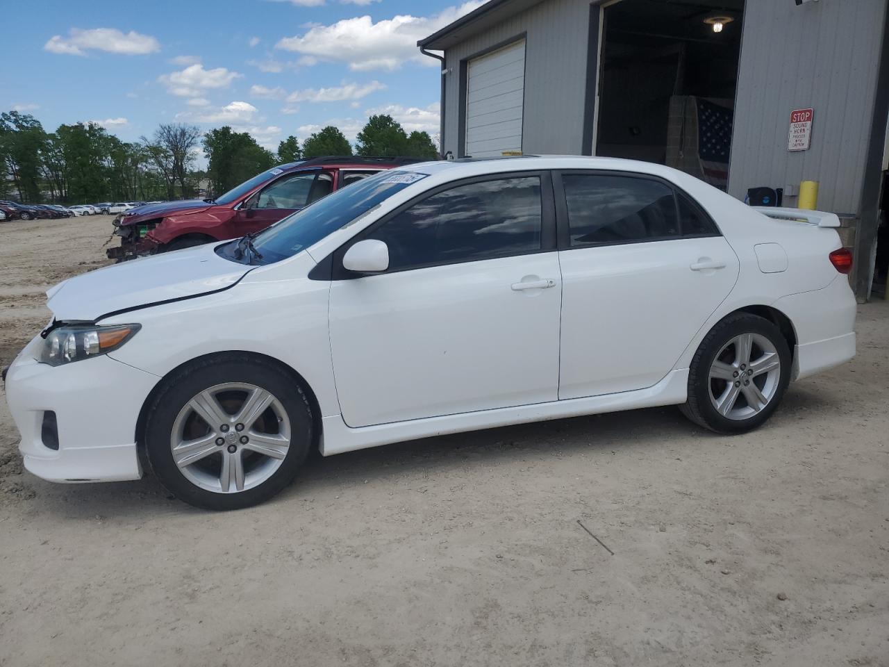 2013 Toyota Corolla Base en Venta en Columbia, MO - Front End