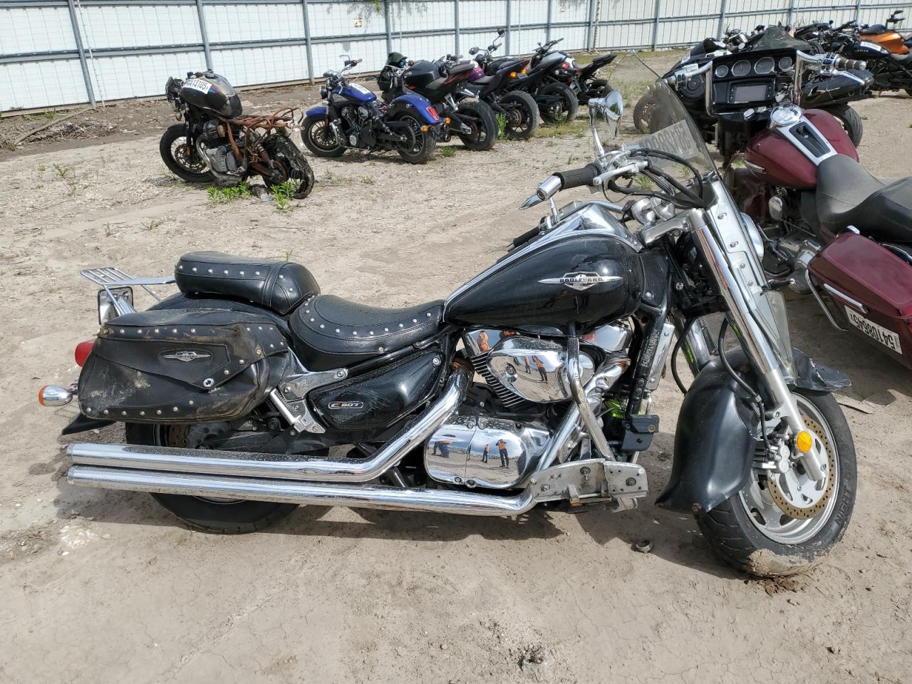 2005 Suzuki C90  for Sale in Elgin, IL - Side