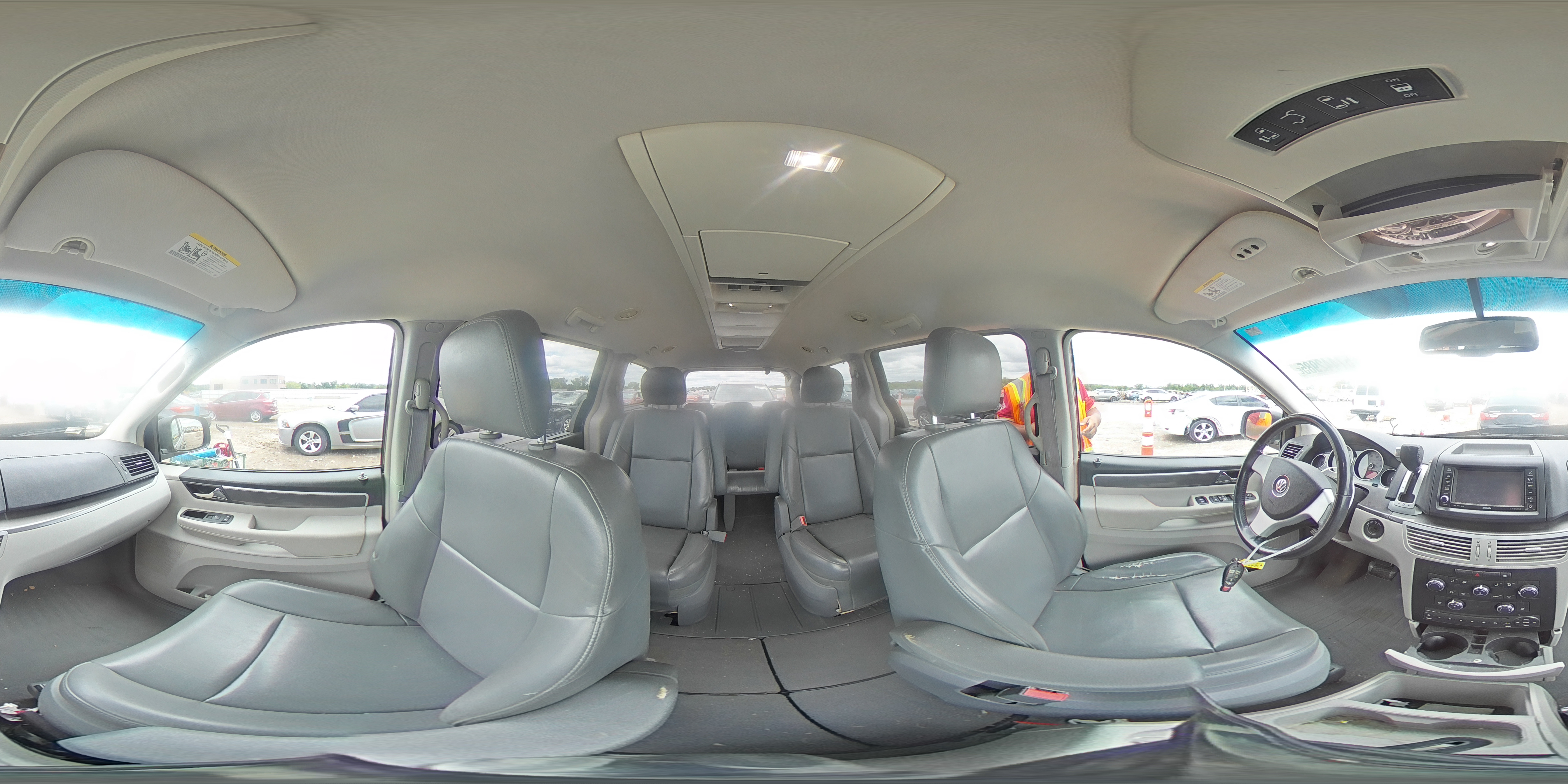 2010 Volkswagen Routan Se VIN: 2V4RW3D12AR272167 Lot: 57442985