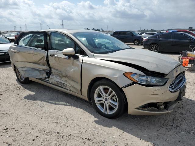  FORD FUSION 2018 Beżowy