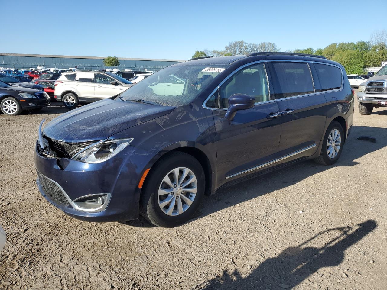 2017 Chrysler Pacifica Touring L за продажба в Davison, MI - Front End