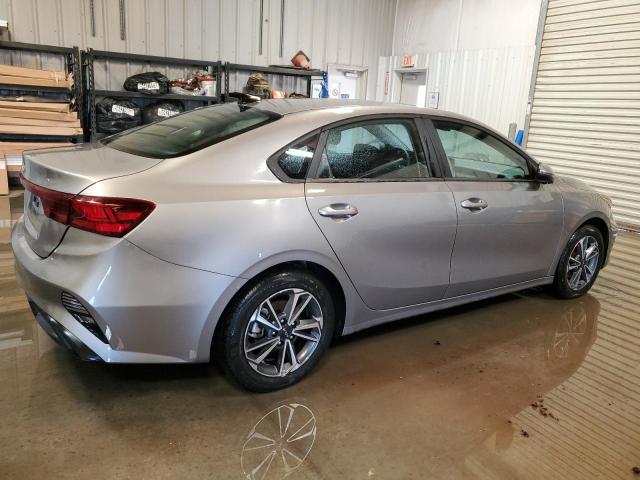  KIA FORTE 2023 Srebrny