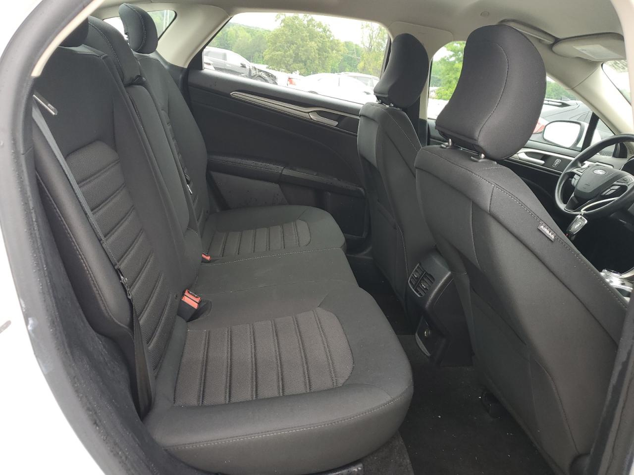 2019 Ford Fusion Se VIN: 3FA6P0LU2KR264012 Lot: 54030345