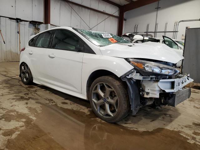  FORD FOCUS 2017 Белый
