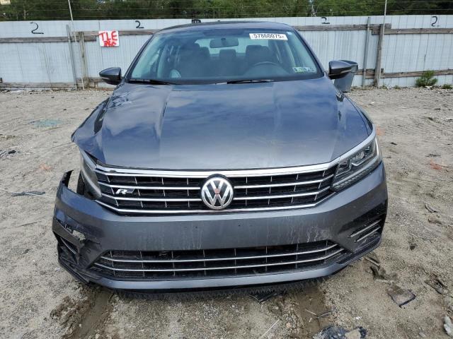  VOLKSWAGEN PASSAT 2017 Szary