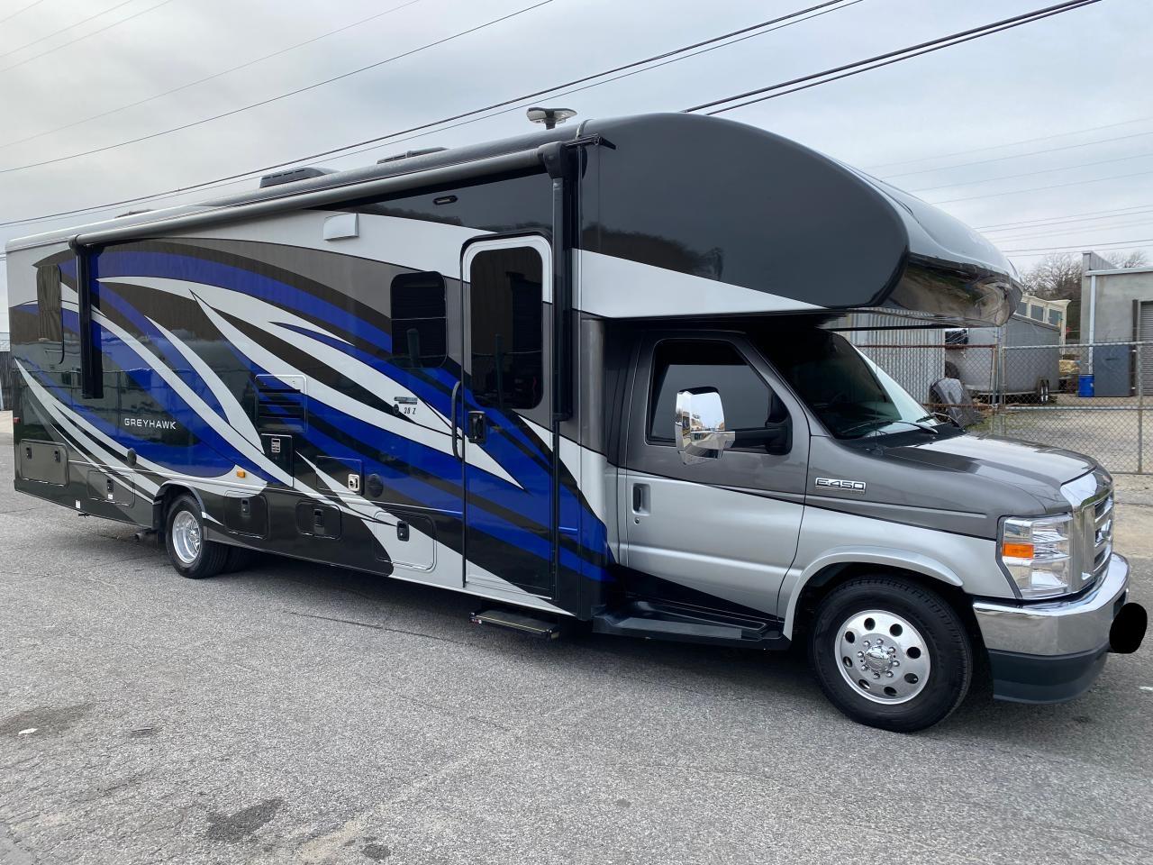 2022 Ford Econoline E450 Super Duty Cutaway Van for Sale in Brookhaven, NY - Water/Flood