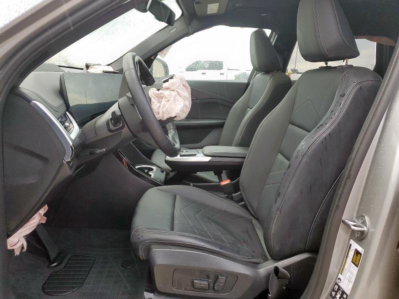  BMW X1 2024 Srebrny